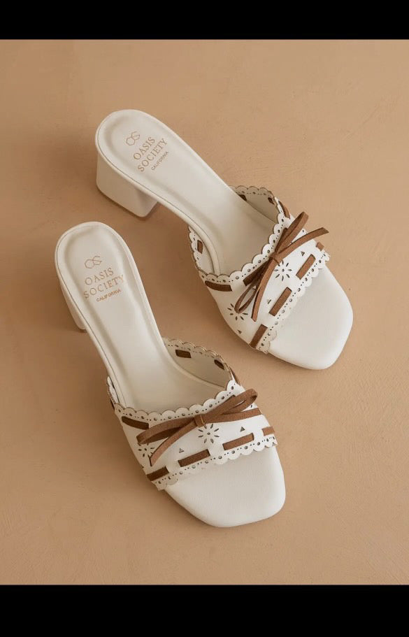 White Sweet Low Heel Sandals