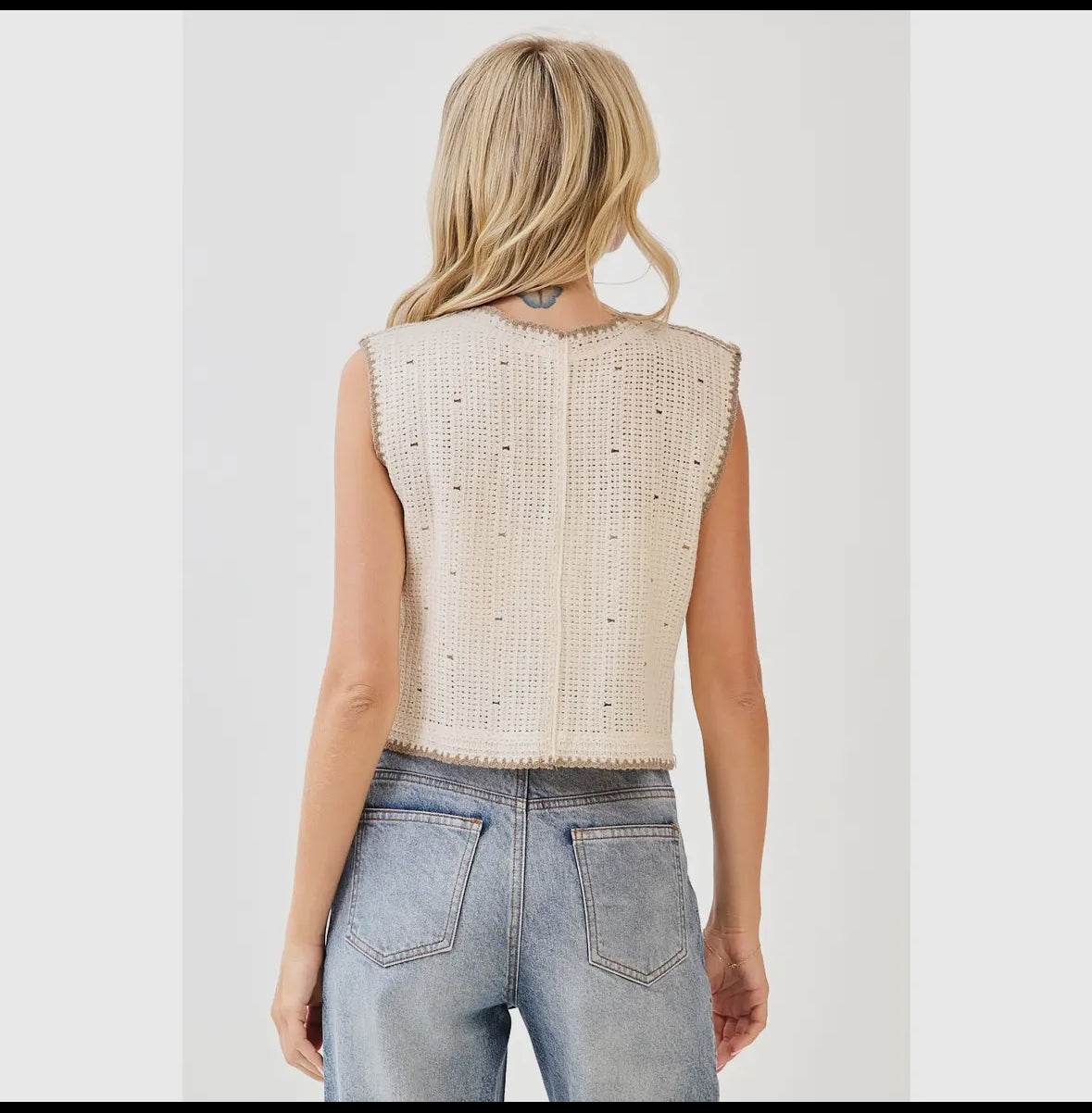 Floral Embroidery Sleeveless Top
