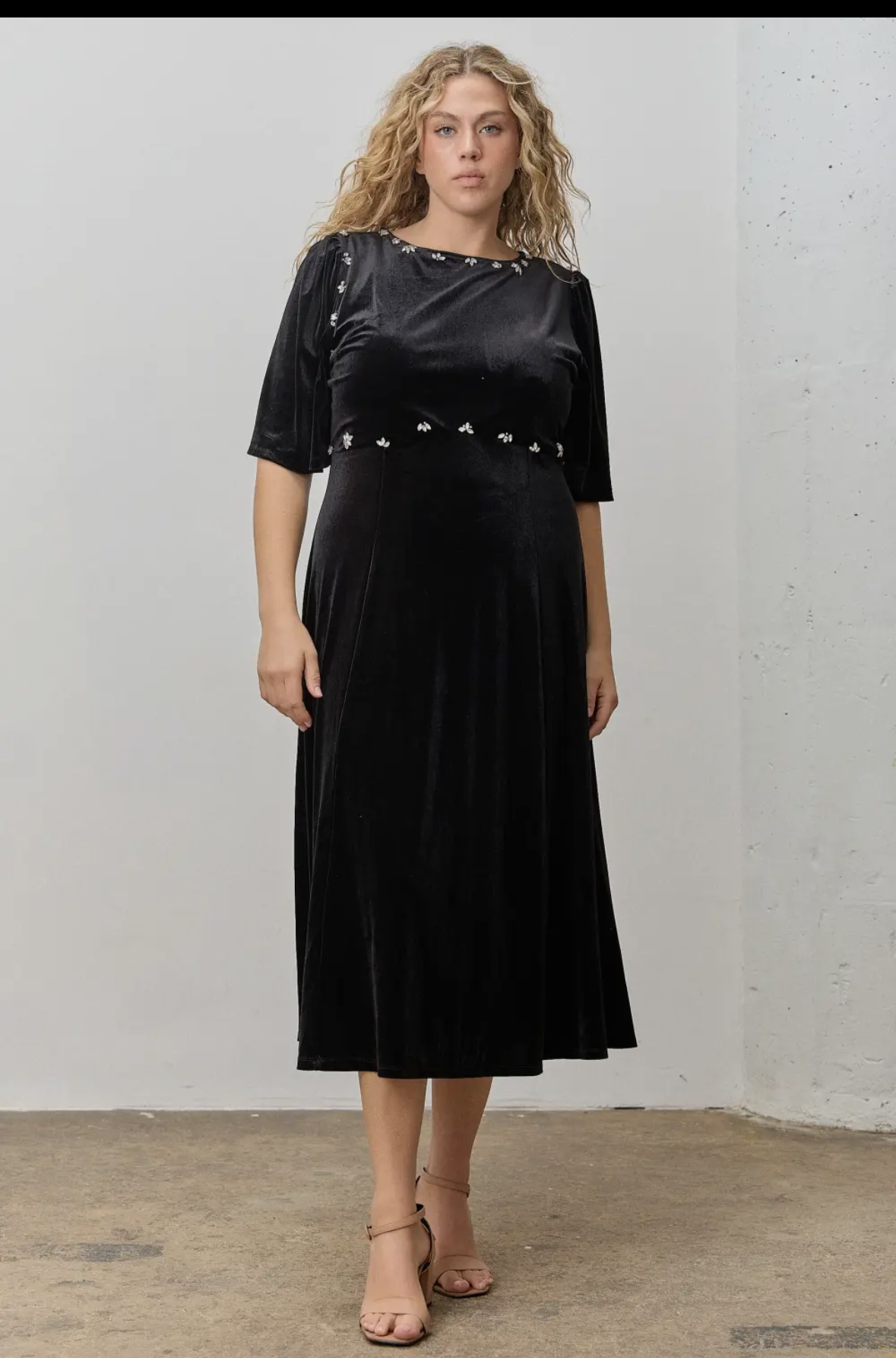 Midnight Embellished Velvet Midi Dress