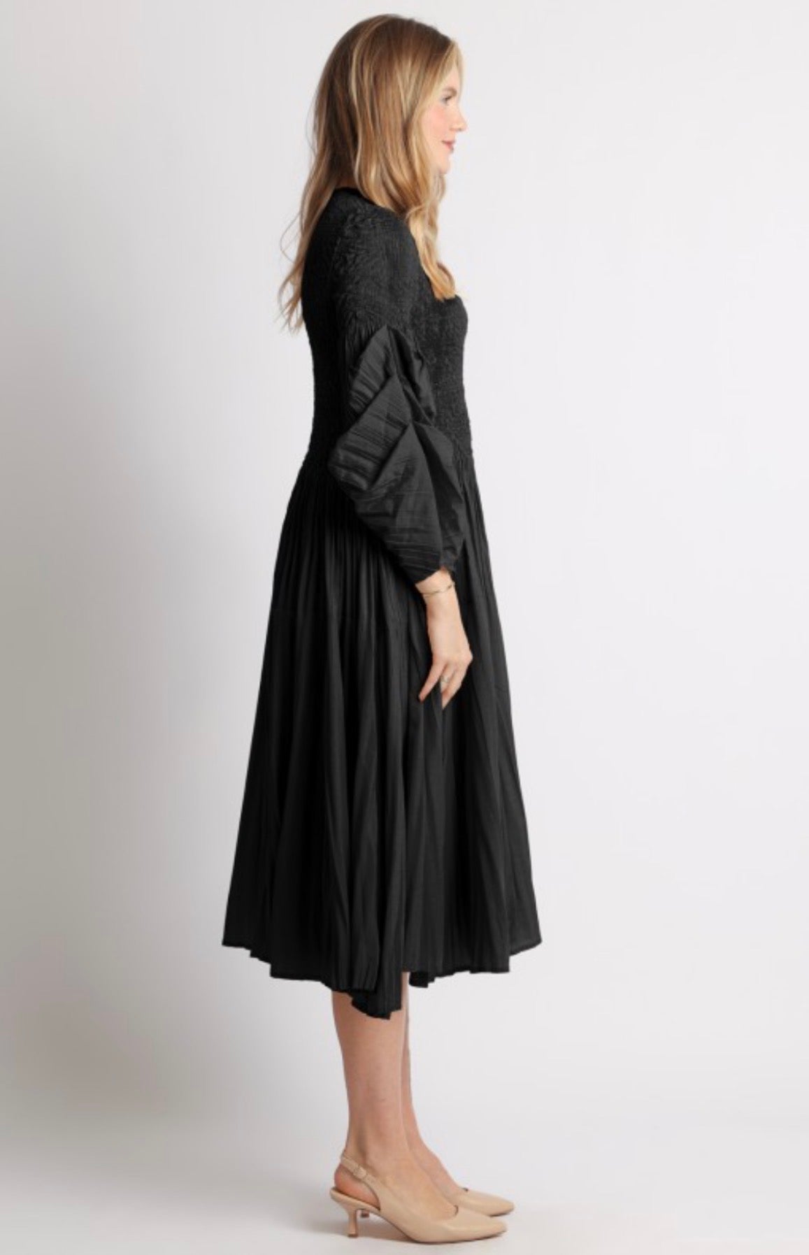 Embellished Pleat & Smocked Detail Midi Dress