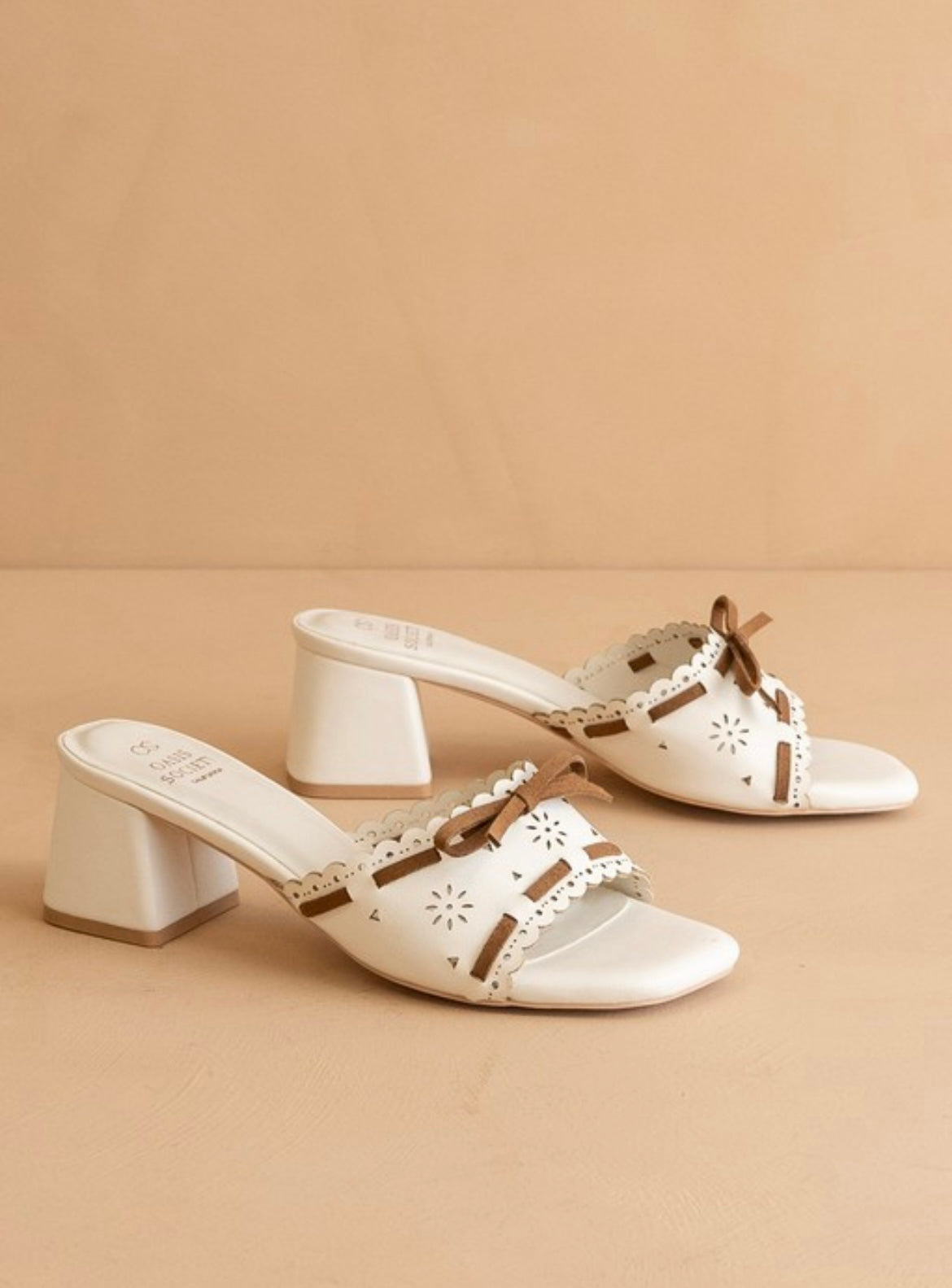White Sweet Low Heel Sandals