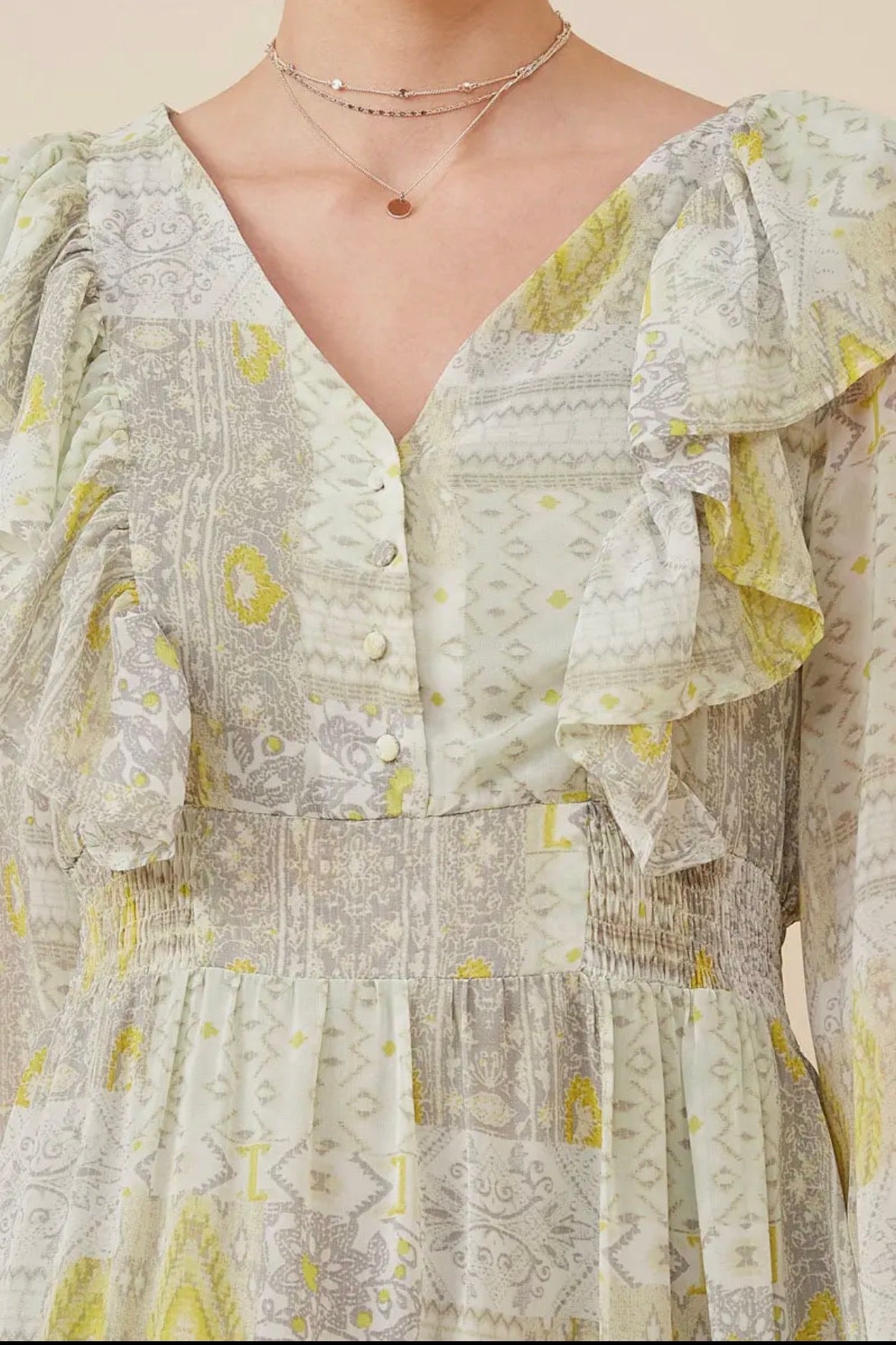 Women’s Patch Print V Neck Ruffled Long Sleeve Dress