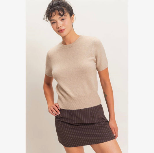 Crew Neck Short Sleeve Knit Top