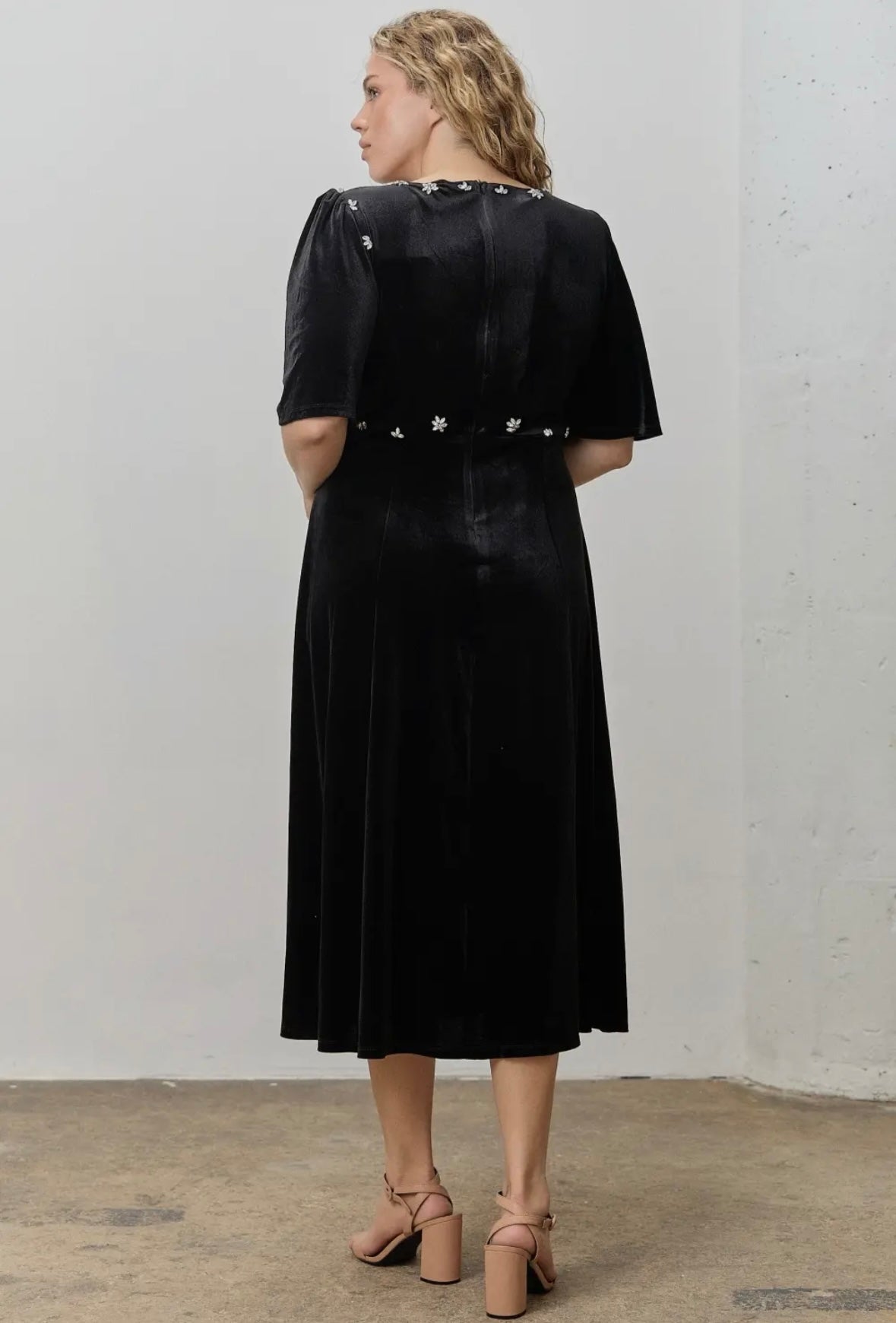 Midnight Embellished Velvet Midi Dress