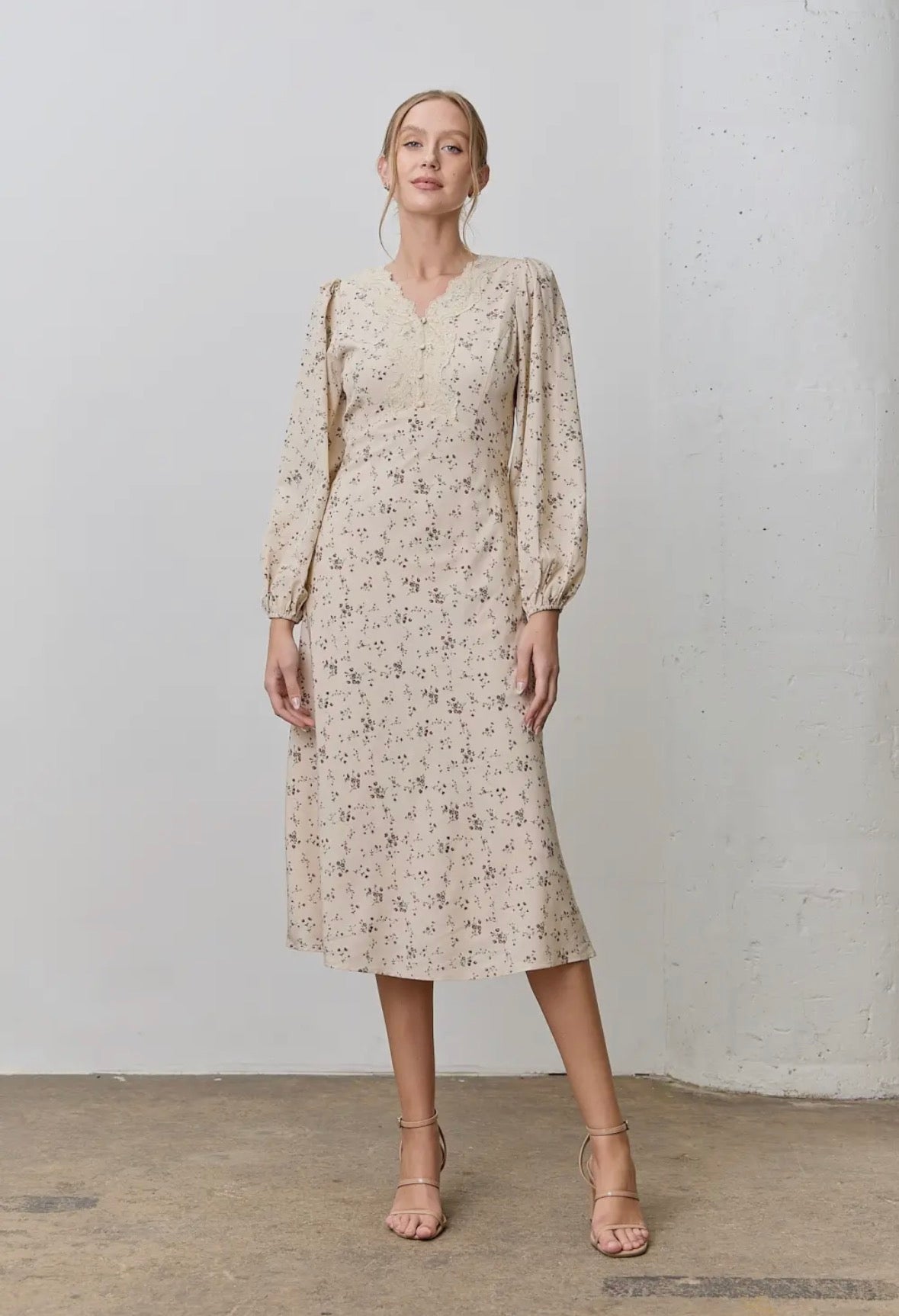 Lace Trim Floral Print Midi Dress